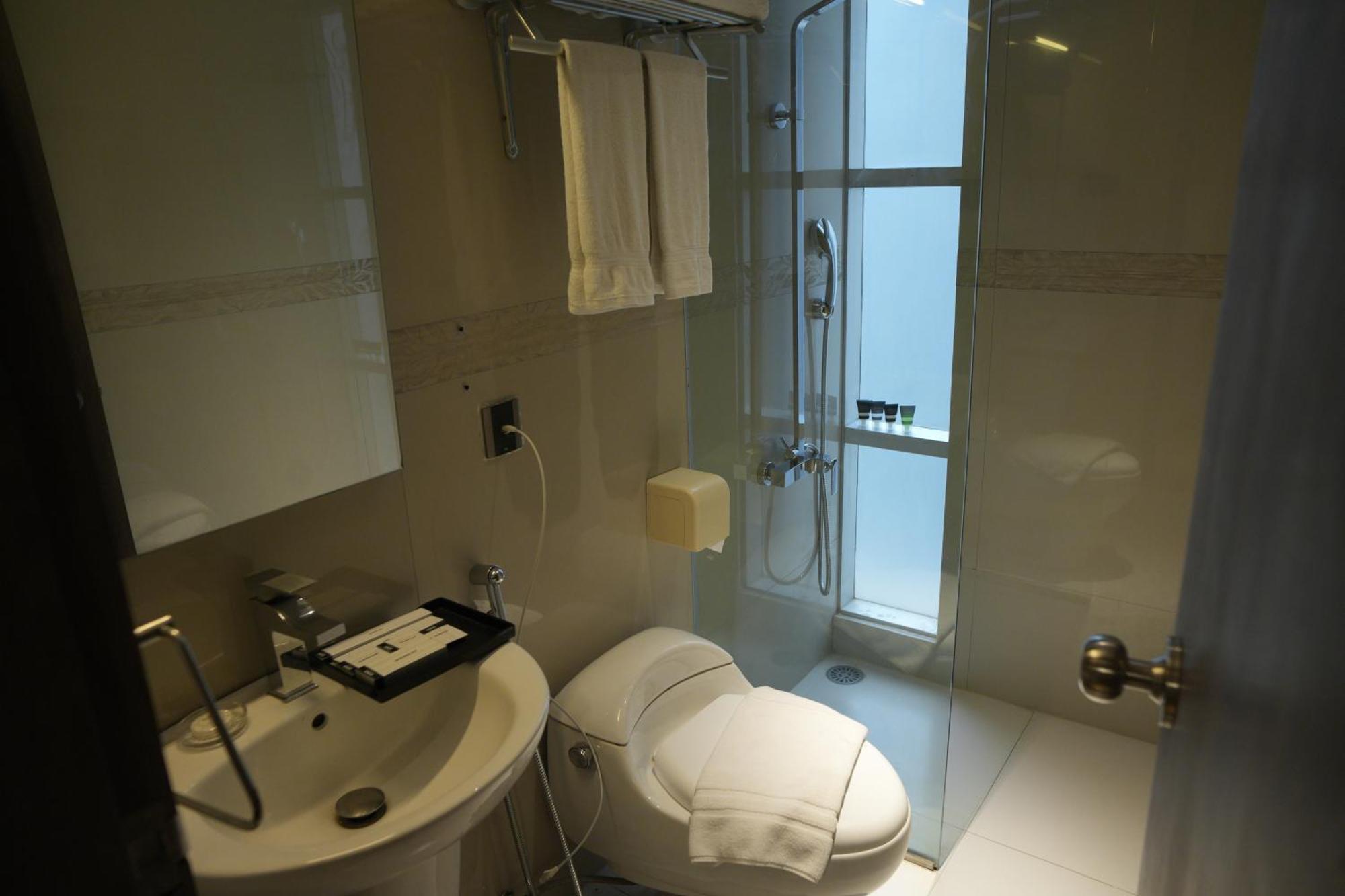 Lakeshore Heights Dhaka Luaran gambar
